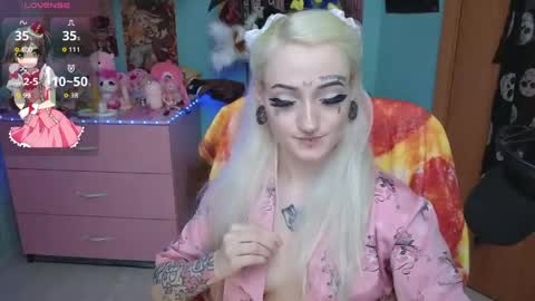 Manuela online show from May 24, 2026, 8:58 pm