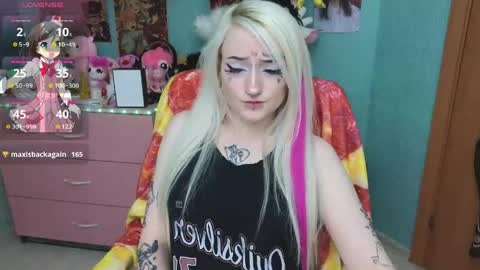 Manuela online show from June 7, 2026, 3:38 pm