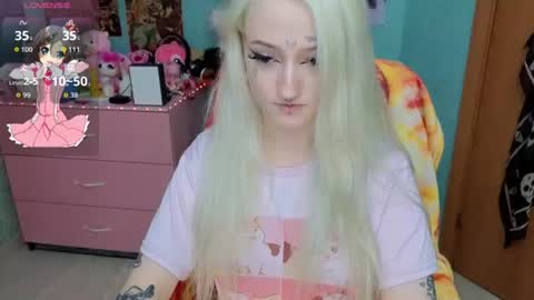 Manuela online show from June 24, 2026, 7:02 pm