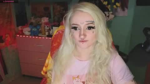 Manuela online show from July 1, 2026, 3:45 pm