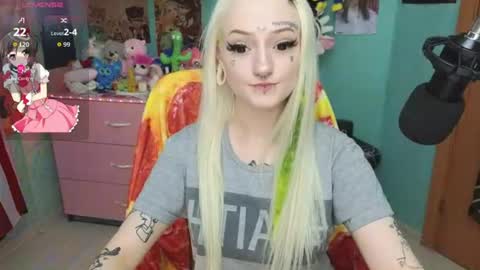 Manuela online show from July 16, 2026, 7:53 pm