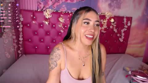 Manuela  online show from October 10, 2025, 5:50 am