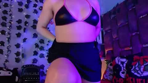 Maria Paula online show from November 28, 2025, 4:37 am