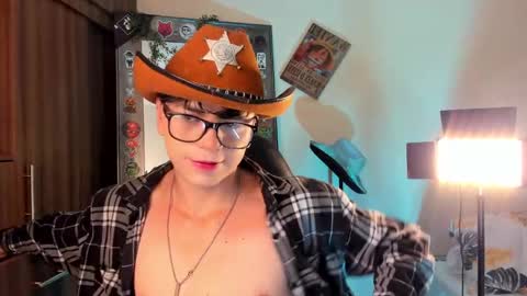 mar_alexis online show from October 23, 2025, 10:47 am