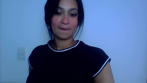 Snapshot of mara_daves chatting on October 23, 2025, 6:28 pm Mara online show from October 23, 2025, 6:28 pm