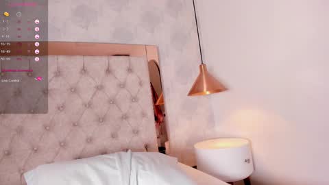 Snapshot of mara_vibe chatting on March 4, 2025, 6:29 pm Mara online show from March 4, 2025, 6:29 pm