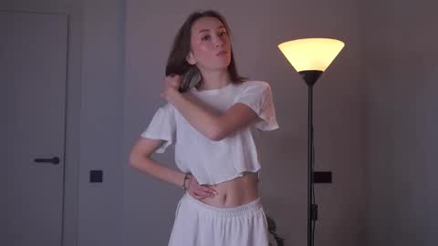 Snapshot of maragretchealsea chatting on October 18, 2025, 6:26 am Eva online show from October 18, 2025, 6:26 am