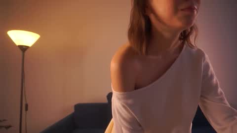 Snapshot of maragretchealsea chatting on October 19, 2025, 5:52 am Eva online show from October 19, 2025, 5:52 am