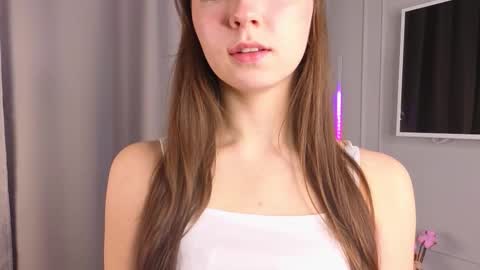 Mary online show from December 4, 2025, 3:32 pm