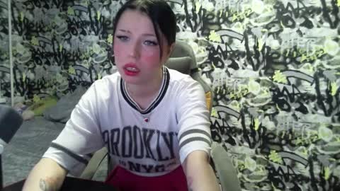 Snapshot of marble_kitten chatting on January 11, 2026, 11:04 am marble_kitten online show from January 11, 2026, 11:04 am