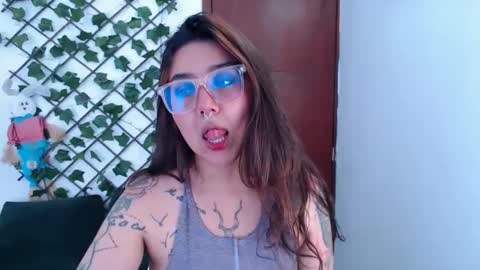 Snapshot of marce_bunny chatting on April 30, 2026, 6:03 pm Marcela online show from April 30, 2026, 6:03 pm