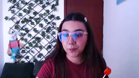 Snapshot of marce_bunny chatting on May 20, 2026, 4:46 pm Marcela online show from May 20, 2026, 4:46 pm