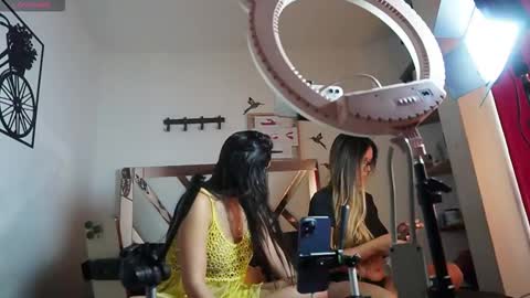 Snapshot of marce_hill chatting on November 10, 2025, 1:54 pm MARCE AND ..... online show from November 10, 2025, 1:54 pm