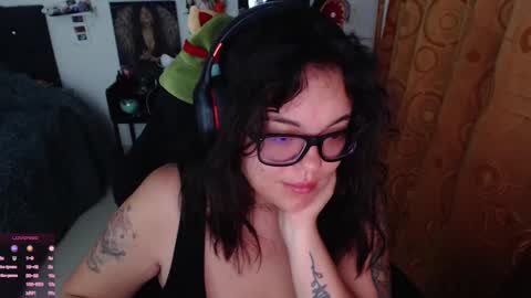 marcela2101 online show from March 6, 2025, 9:36 am