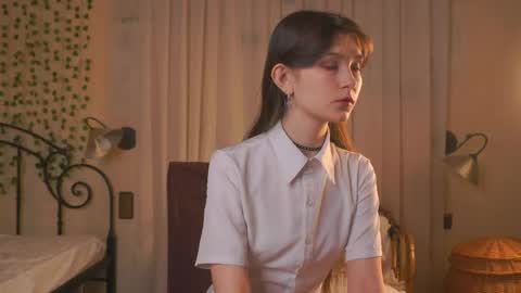 Eva online show from April 17, 2026, 2:09 pm