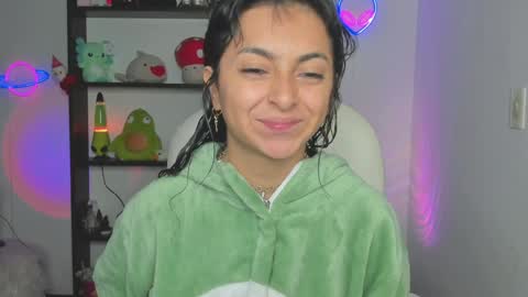 Snapshot of marcelinegh chatting on February 4, 2025, 10:43 am Marceline online show from February 4, 2025, 10:43 am