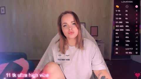 Snapshot of marcelinepeach chatting on September 18, 2025, 12:51 pm Sara online show from September 18, 2025, 12:51 pm