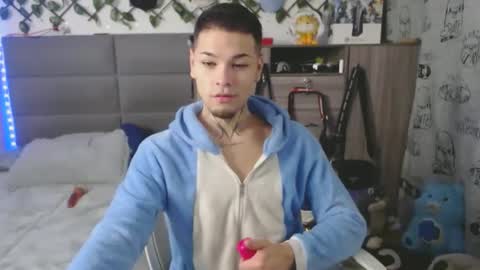 Snapshot of marcelo_m1lk chatting on October 27, 2025, 10:36 pm marcelo_m1lk online show from October 27, 2025, 10:36 pm