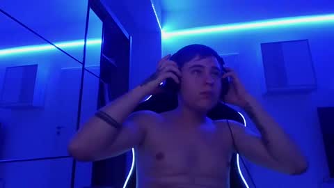 Snapshot of marckoken chatting on February 4, 2025, 2:28 am Markos online show from February 4, 2025, 2:28 am