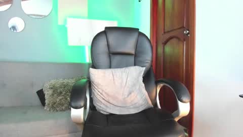 Snapshot of marcus_jax1 chatting on December 7, 2024, 4:09 am Marcus Jax1 online show from December 7, 2024, 4:09 am