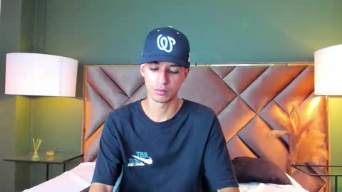 Snapshot of marcus_jeron chatting on September 20, 2025, 4:35 am marcus_jeron online show from September 20, 2025, 4:35 am