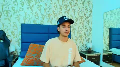 Snapshot of marcus_jeron chatting on September 23, 2025, 2:36 am marcus_jeron online show from September 23, 2025, 2:36 am