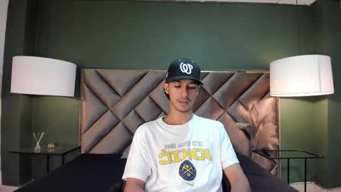 Snapshot of marcus_jeron chatting on September 29, 2025, 3:55 am marcus_jeron online show from September 29, 2025, 3:55 am