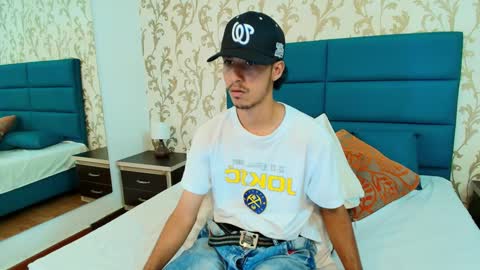 Snapshot of marcus_jeron chatting on October 2, 2025, 12:39 am marcus_jeron online show from October 2, 2025, 12:39 am