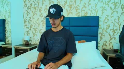 Snapshot of marcus_jeron chatting on October 7, 2025, 12:08 am marcus_jeron online show from October 7, 2025, 12:08 am