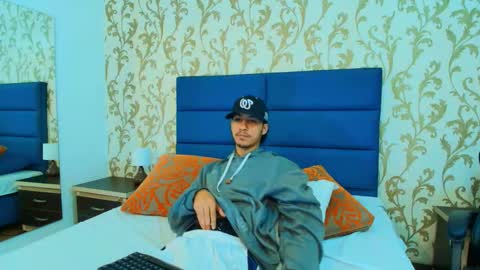 Snapshot of marcus_jeron chatting on November 4, 2025, 8:41 pm marcus_jeron online show from November 4, 2025, 8:41 pm