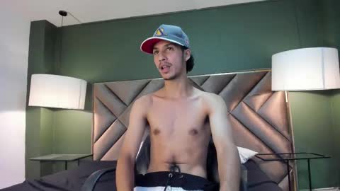 Snapshot of marcus_jeron chatting on November 7, 2025, 4:01 am marcus_jeron online show from November 7, 2025, 4:01 am