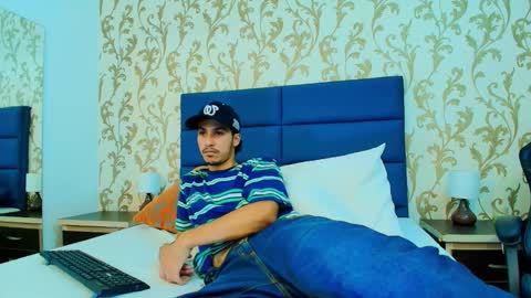 Snapshot of marcus_jeron chatting on November 10, 2025, 7:24 pm marcus_jeron online show from November 10, 2025, 7:24 pm