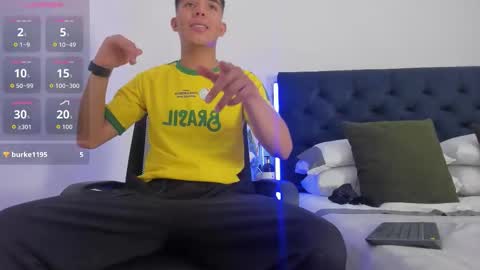 marcus_moreno online show from December 17, 2025, 4:07 am