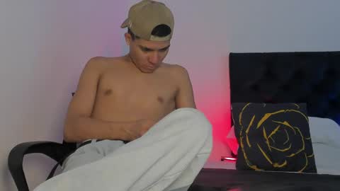 marcus_moreno online show from April 1, 2026, 12:44 am