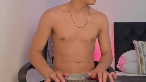 marcus_moreno online show from April 15, 2026, 1:01 am