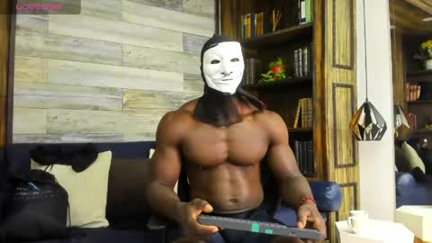 Snapshot of marcusblack_ chatting on April 30, 2026, 3:07 pm Marcusssss online show from April 30, 2026, 3:07 pm