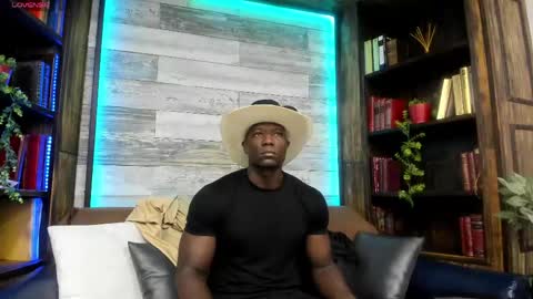 Snapshot of marcusblack_ chatting on May 16, 2026, 1:10 pm Marcusssss online show from May 16, 2026, 1:10 pm