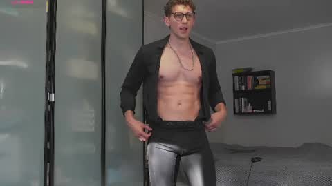 Marcus Diamond  online show from July 15, 2026, 3:06 pm