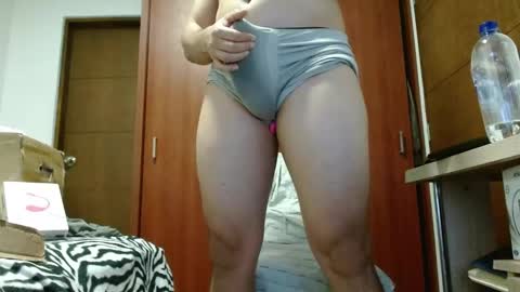   online show from November 25, 2025, 10:32 pm