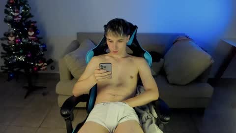 Snapshot of marcussmit chatting on December 11, 2024, 10:38 pm Marcus online show from December 11, 2024, 10:38 pm