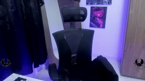  help me with 100 hands up online show from July 23, 2026, 10:51 pm