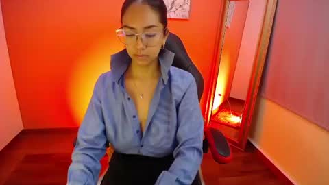Snapshot of mardeluna01 chatting on July 9, 2026, 6:56 pm Luna online show from July 9, 2026, 6:56 pm