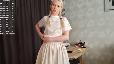 Snapshot of margaretasey chatting on June 20, 2026, 11:29 pm Margaret online show from June 20, 2026, 11:29 pm