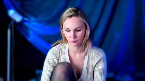 Snapshot of margaux_corsets6641000 chatting on December 26, 2024, 12:27 pm margaux_corsets6641000 online show from December 26, 2024, 12:27 pm