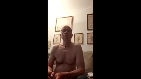 marginalie online show from April 26, 2026, 4:32 am