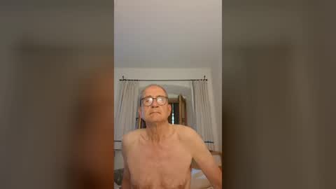 marginalie online show from June 15, 2026, 6:59 am
