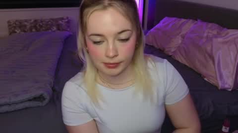 margot_robbie7 online show from April 2, 2026, 2:31 am