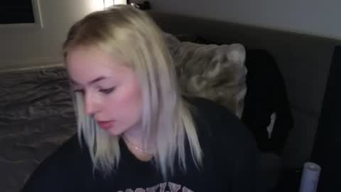 Snapshot of margot_robbie7 chatting on June 15, 2026, 2:14 am margot_robbie7 online show from June 15, 2026, 2:14 am