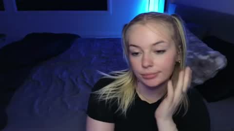 Snapshot of margot_robbie7 chatting on June 29, 2026, 1:34 am margot_robbie7 online show from June 29, 2026, 1:34 am