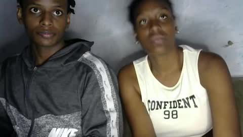 Snapshot of mari_clau_hot chatting on November 17, 2025, 10:59 pm mari_clau_hot online show from November 17, 2025, 10:59 pm